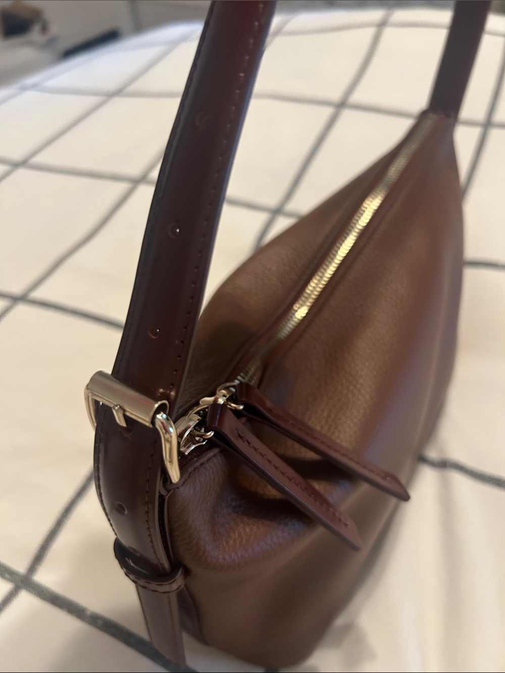 A.P.C. Brown Pebbled Leather with dark burgundy accents Shoulder bag - Picture 3 of 9